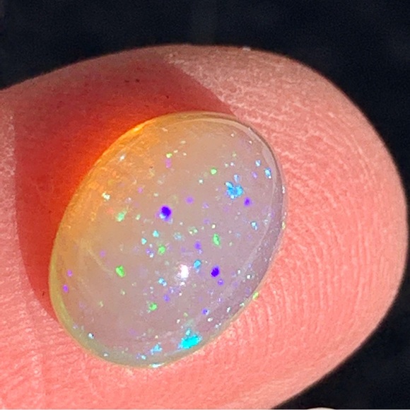 2.27 Ct Natural Cabochon Ethiopian Opal Cabochon - Picture 16 of 17